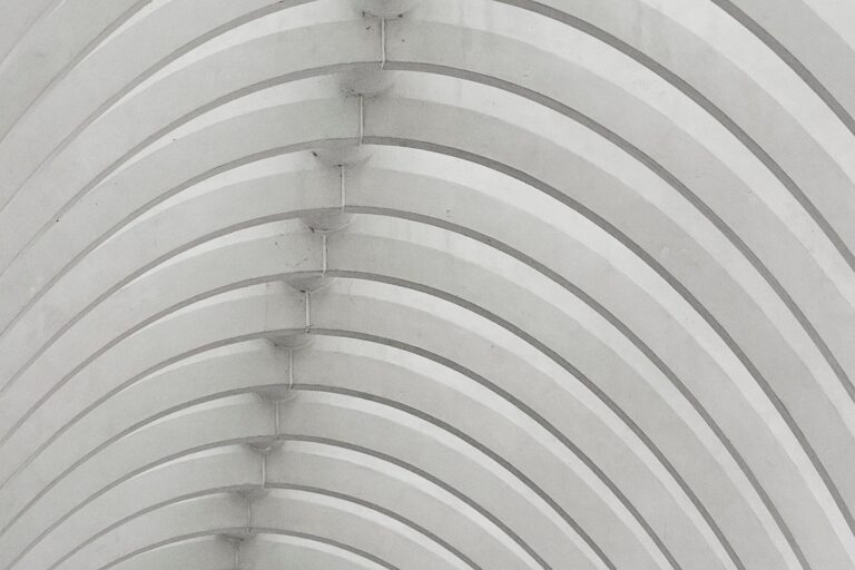 How Precise Geometry Creates Stronger, More Stable Roofs